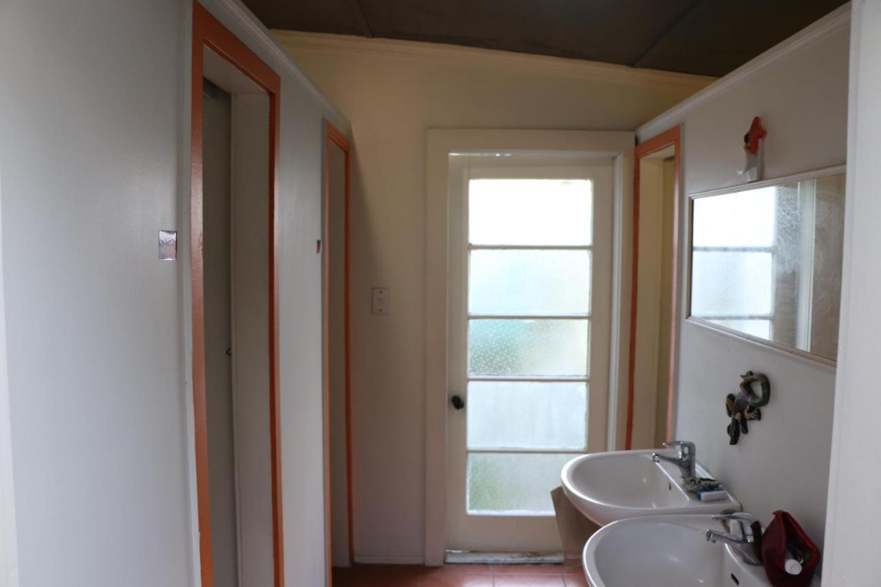 Oasis Accommodation Opotiki Buitenkant foto