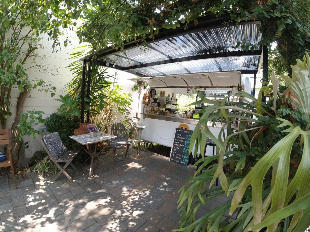 Oasis Accommodation Opotiki Buitenkant foto